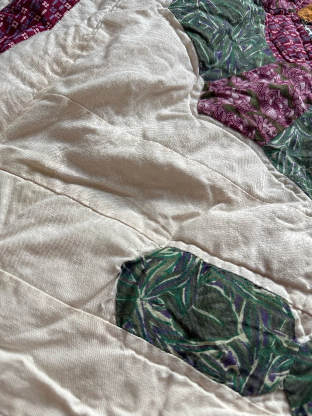 Vtg 90s Reproduction Quilt Patchwork Floral Medallion Queen Cotton Purple Green